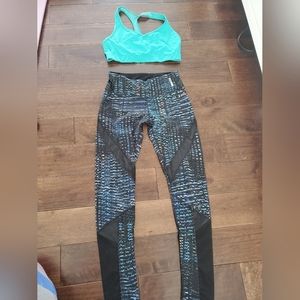 Work out set Reeboks  leggings with mesh spots and teal Victoria secret …